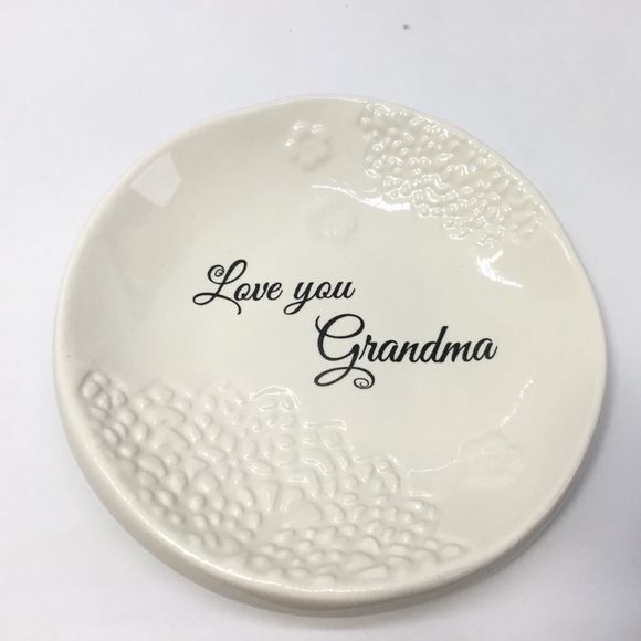 Pavilion Company Ivory LOVE YOU GRANDMA LETTERED Ceramic Keepsake 5” Dish NEW - Picture 2 of 7